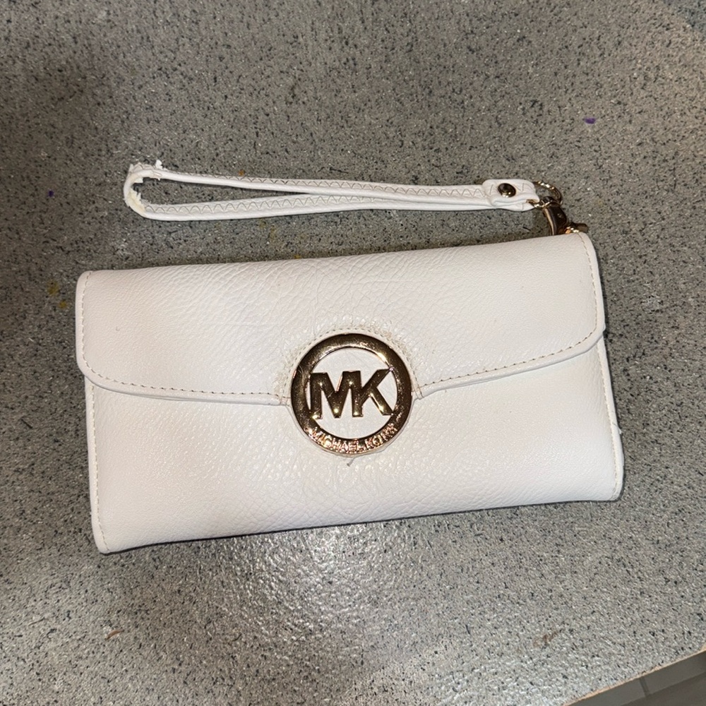 Michael Kors wristlet